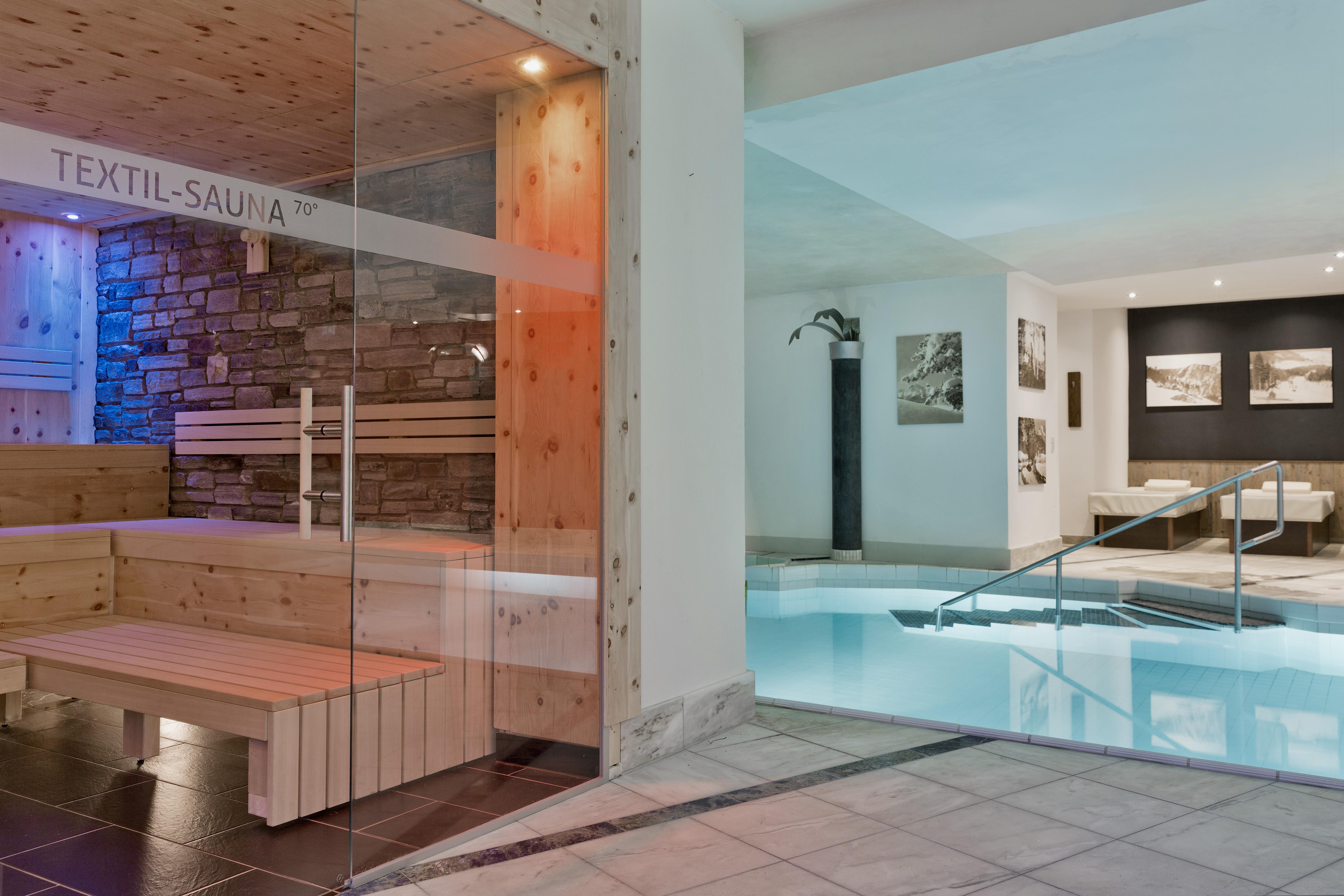 Natur & Spa Hotel Laerchenhof 蒂罗尔-泽费尔德 外观 照片