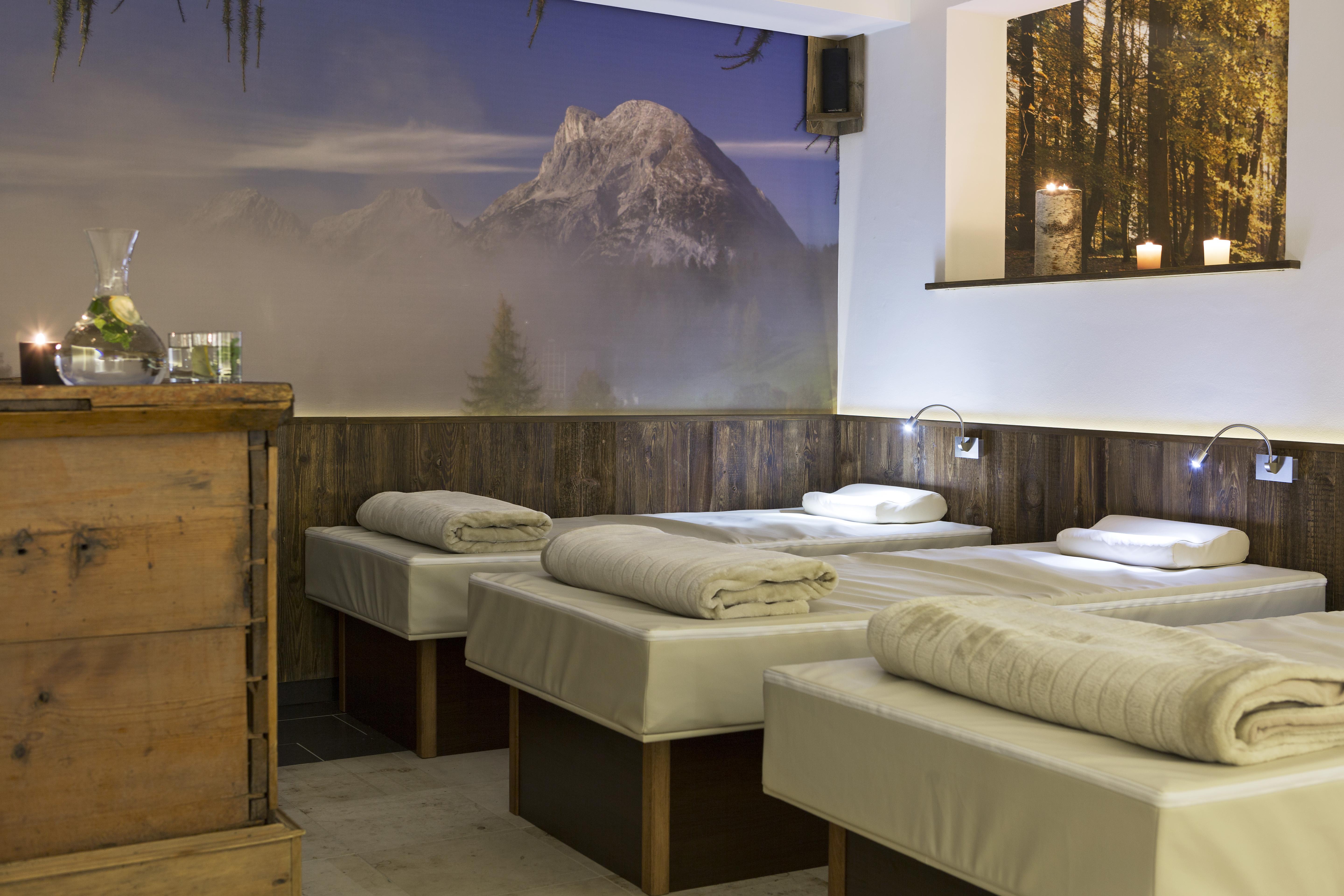 Natur & Spa Hotel Laerchenhof 蒂罗尔-泽费尔德 外观 照片