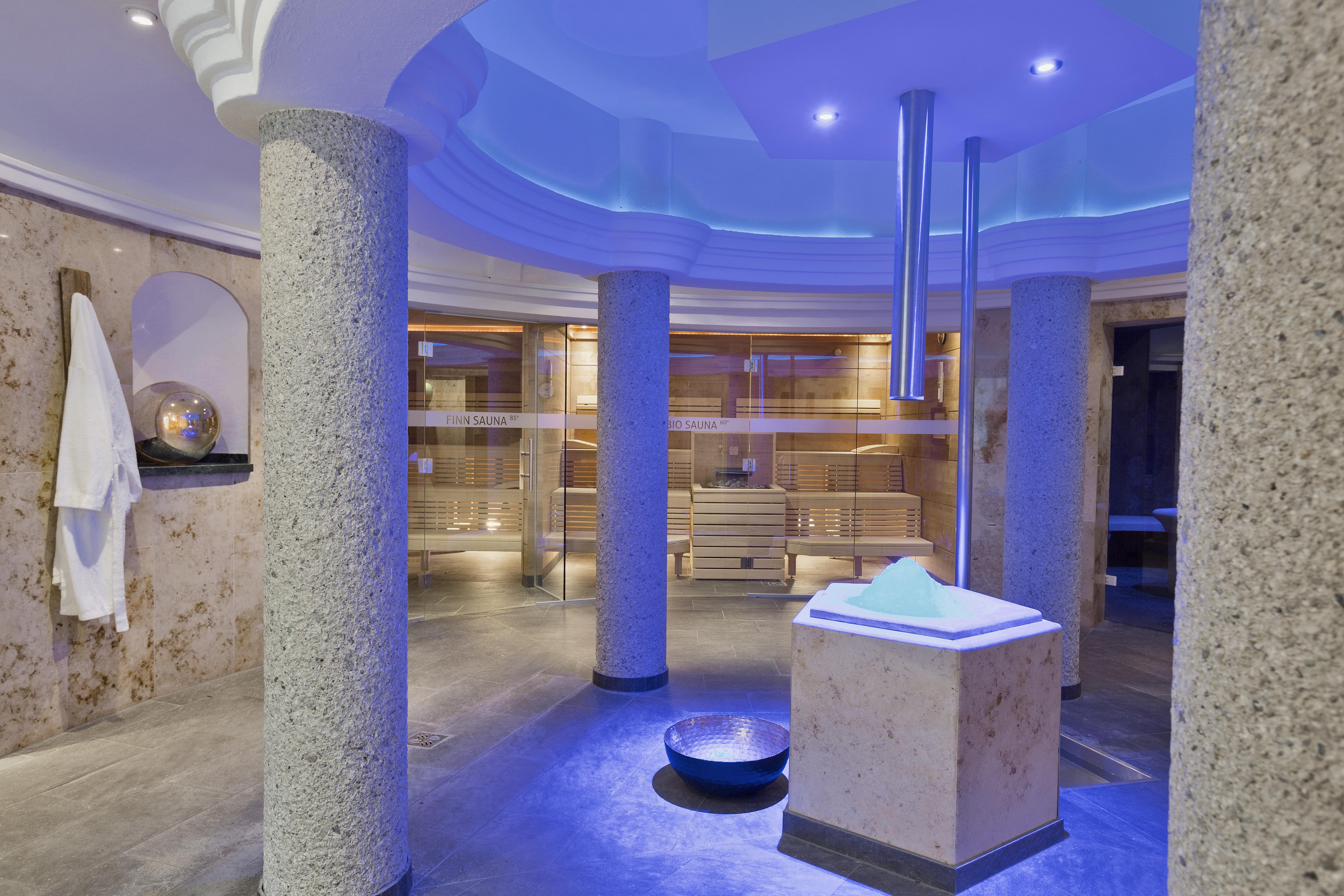 Natur & Spa Hotel Laerchenhof 蒂罗尔-泽费尔德 外观 照片