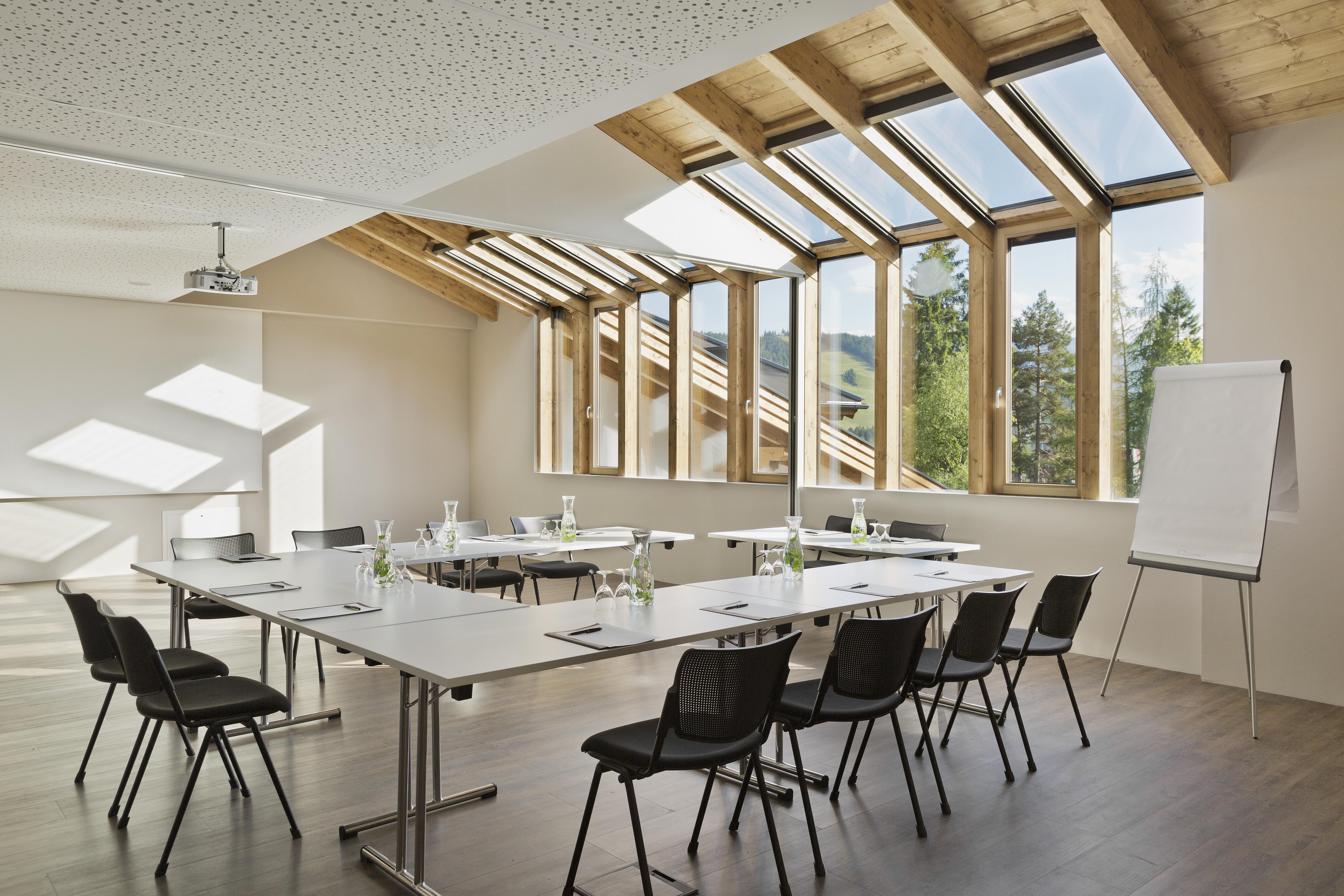 Natur & Spa Hotel Laerchenhof 蒂罗尔-泽费尔德 外观 照片